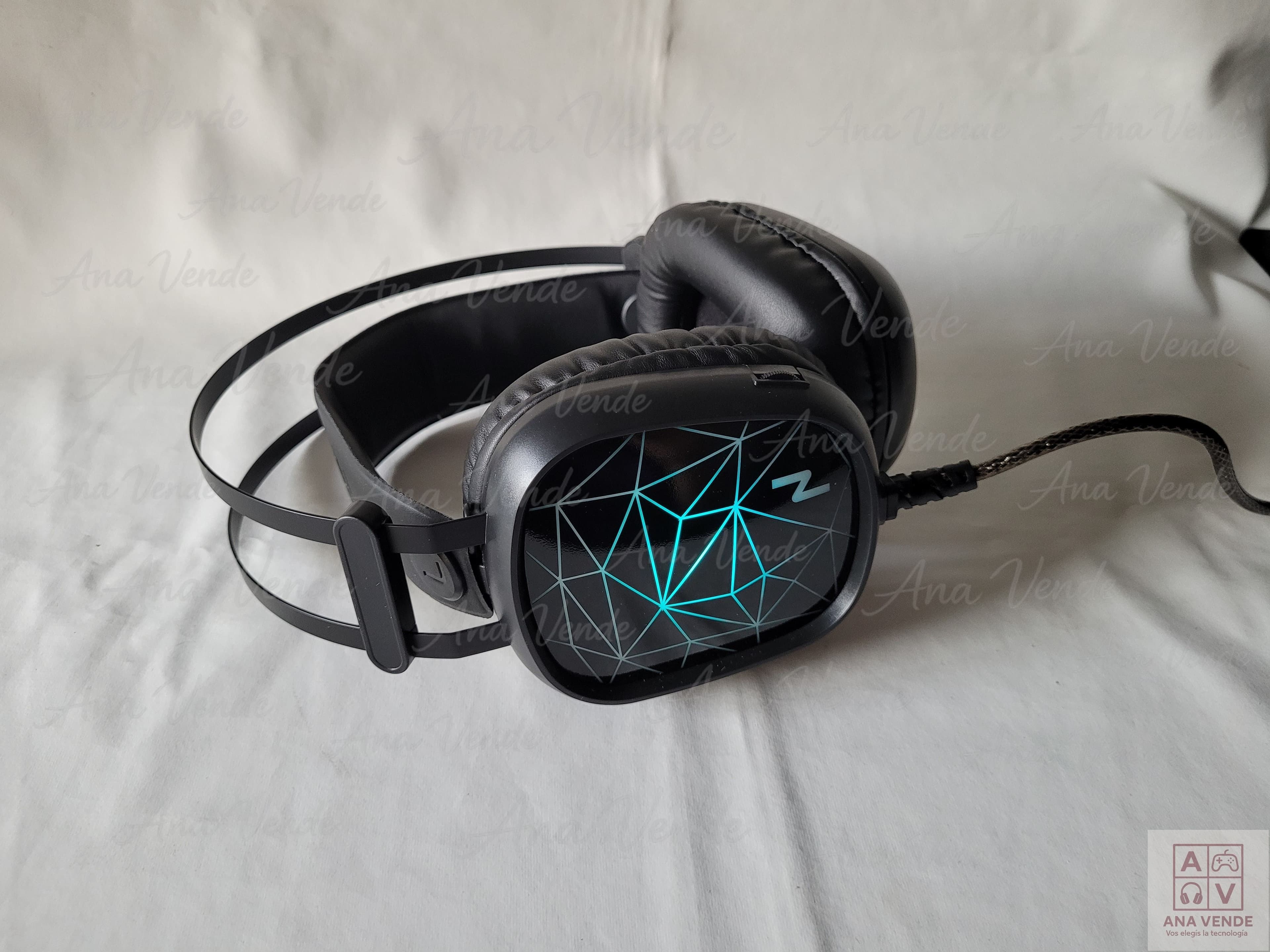 Auricular Gamer Noga Hydra con micrófono y luces LEDS 4